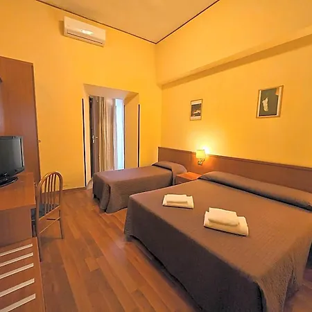 Azzurra Hotel 2*